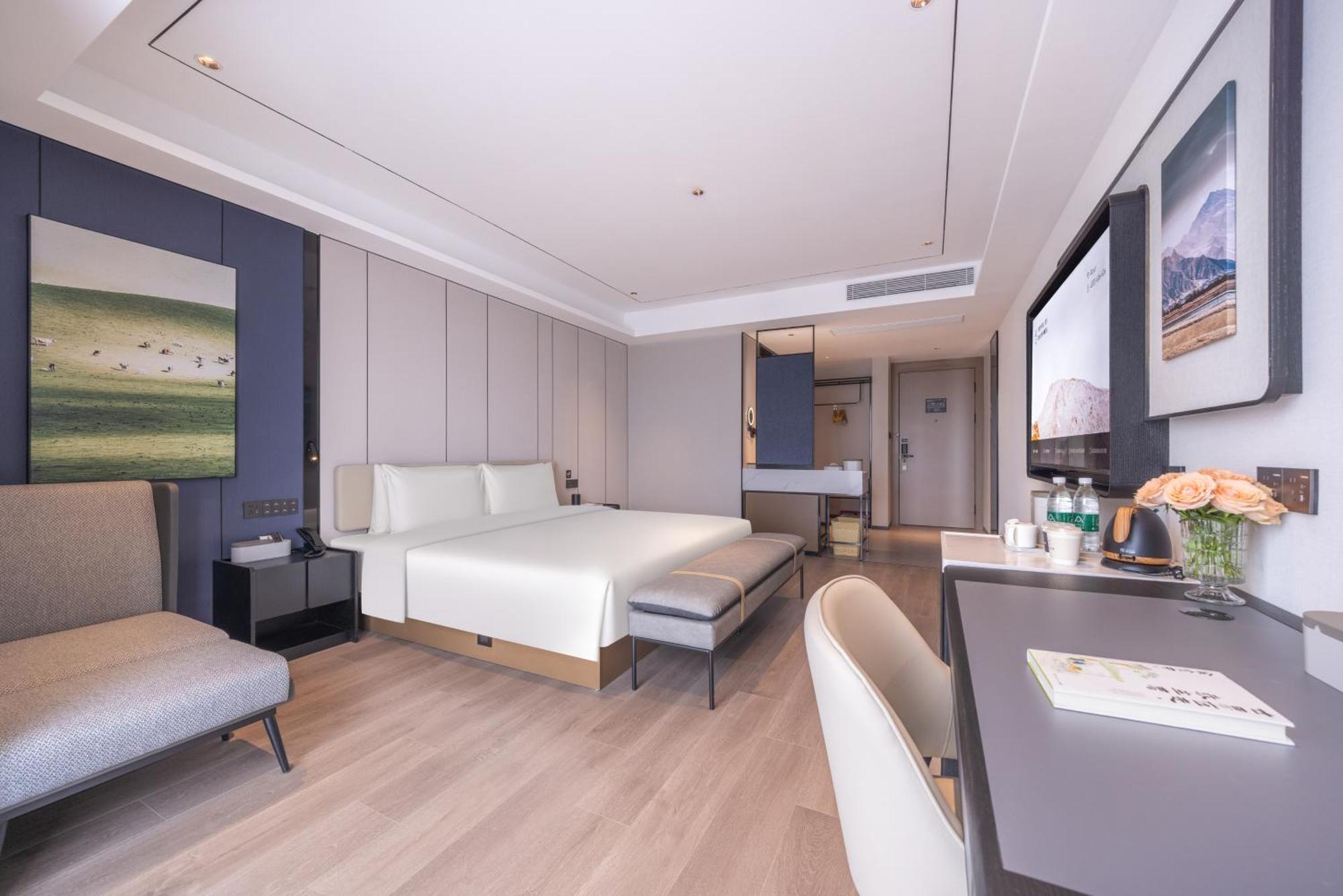 Atour X Pujiang Lianhang Road 4*